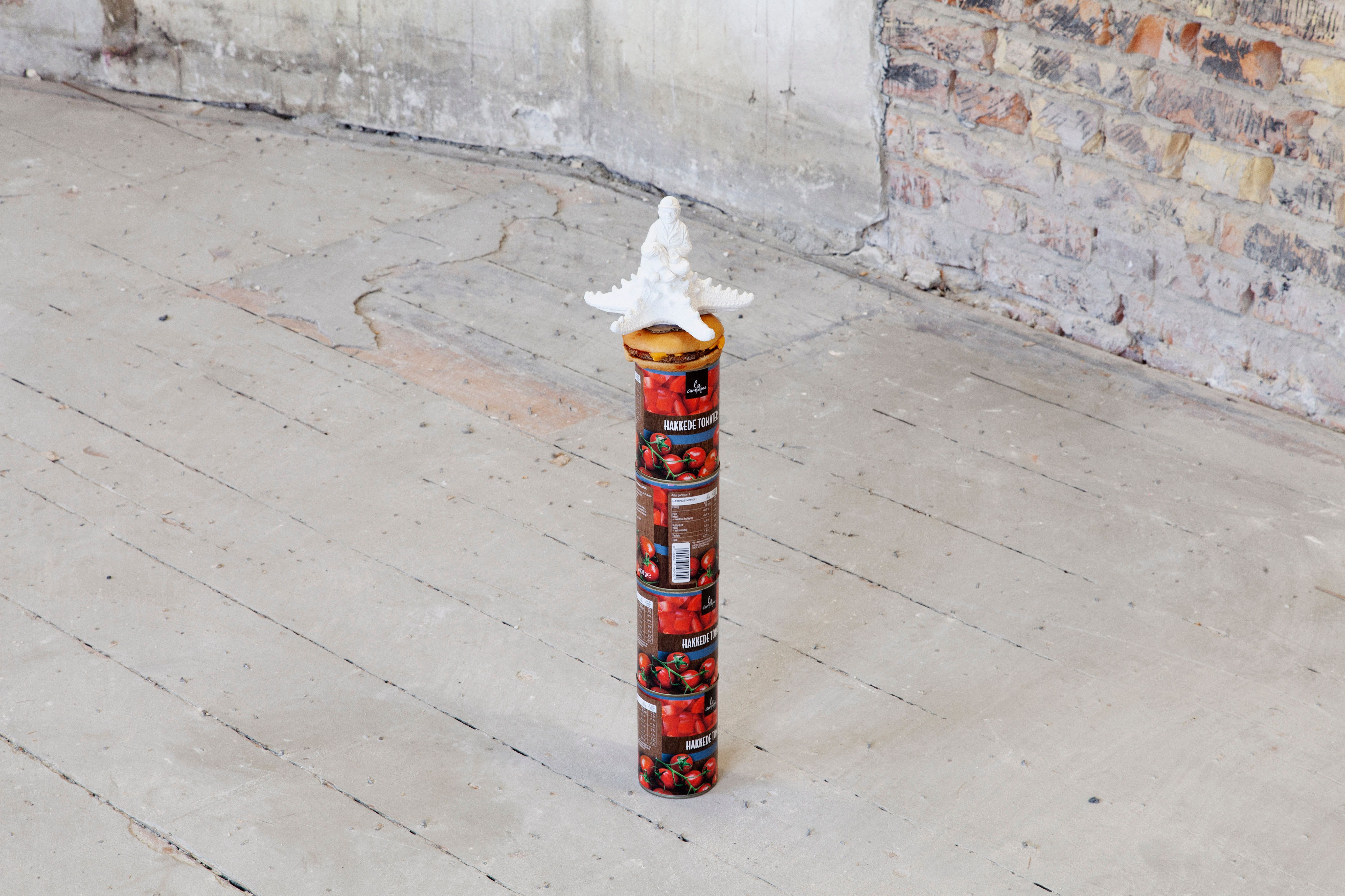 SOFT TOWN STRIP HALL